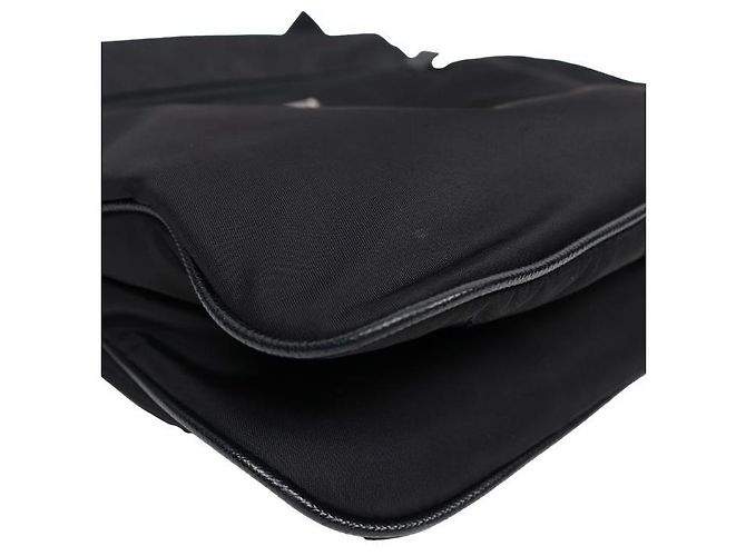 Prada Bolsa mensageiro em Re-Nylon preta - vista 9
