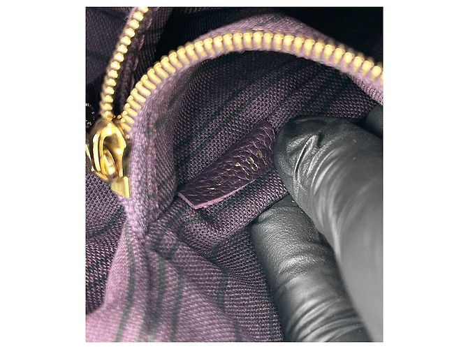 Louis Vuitton Borsa a Spalla Lumineuse PM in Pelle Empreinte Viola Porpora - vista 7