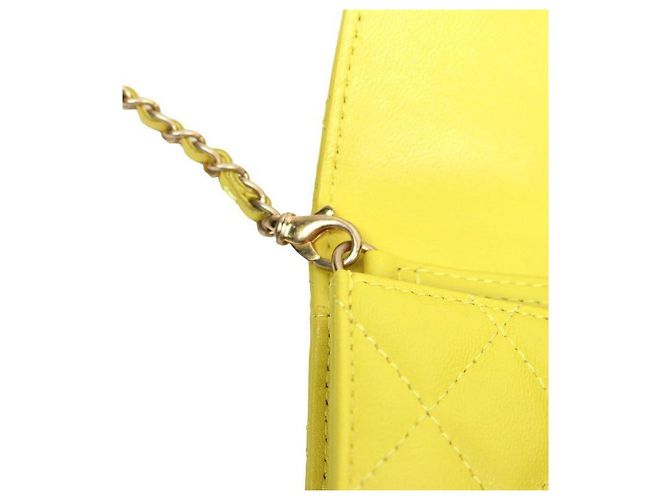Chanel Mini borsa a tracolla in catena dorata gialla - vista 8