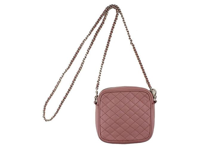 Dolce & Gabbana Mini bolsa cruzada quadrada em couro acolchoado rosa claro com detalhes em prata - vista 3