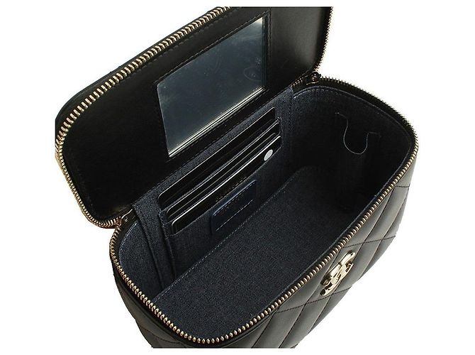 Chanel Borsa a tracolla Vanity in pelle di agnello nera con finiture dorate - Serie Nero - vista 5