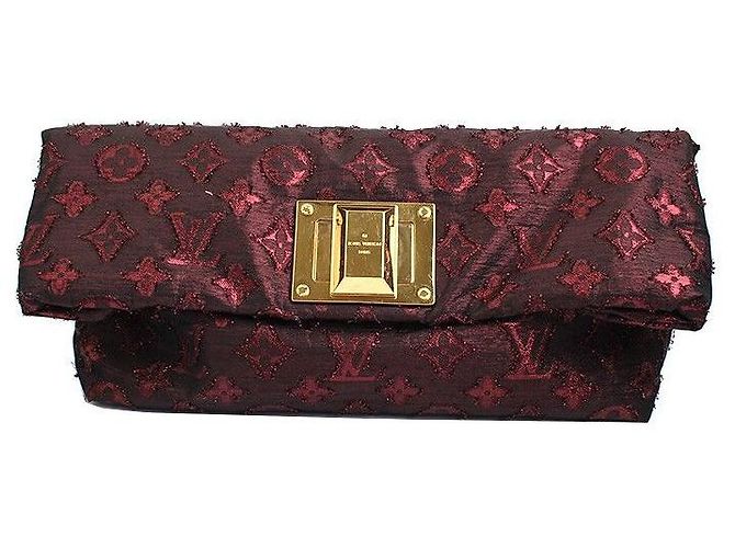 Louis Vuitton Clutch in seta placcata in oro con monogramma Altaire D'oro - vista 2