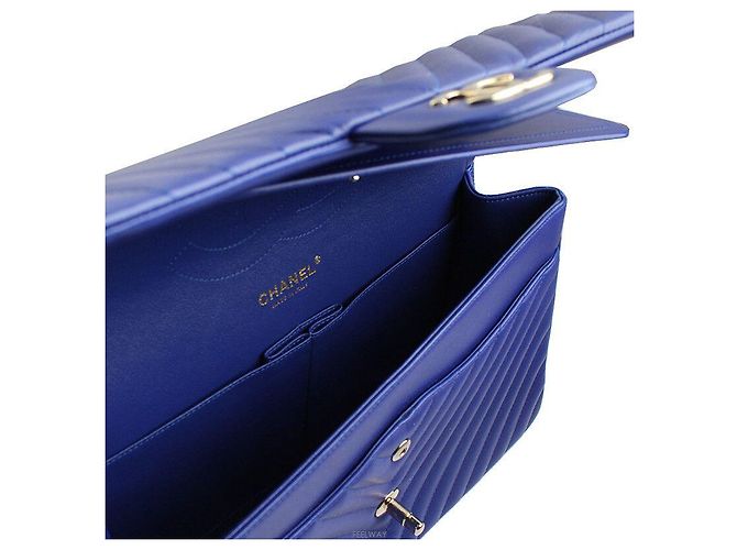 Chanel Borsa a spalla in pelle di agnello blu reale con doppio flap - Serie Chevron - vista 5