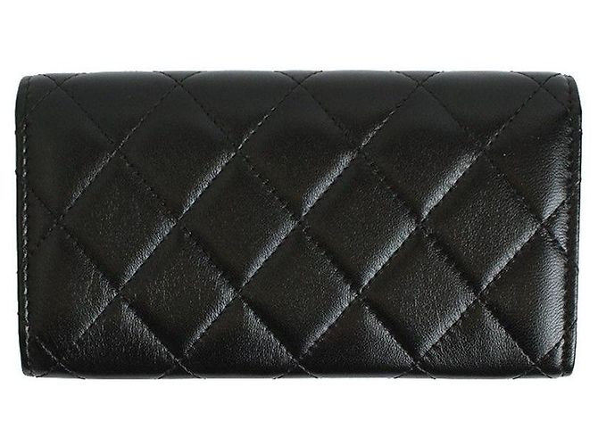 Chanel Schwarze gesteppte Geldbörse mit goldfarbenem CC - Serie - Ansicht 2