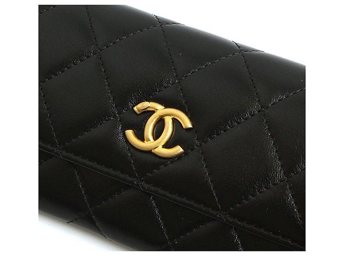 Chanel Schwarze gesteppte Geldbörse mit goldfarbenem CC - Serie - Ansicht 4