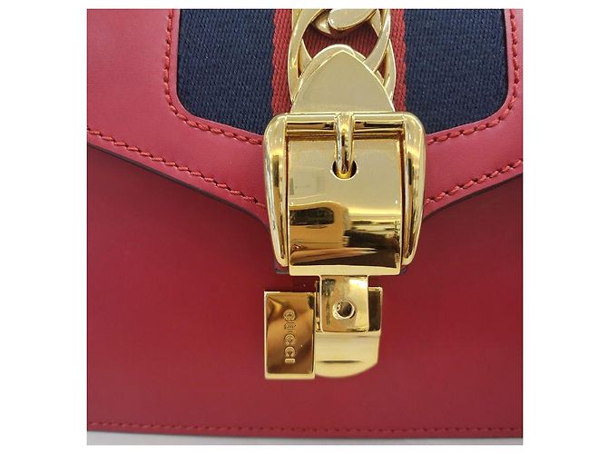 Gucci Sylvie Mini rote Handtasche mit Obergriff - Ansicht 9