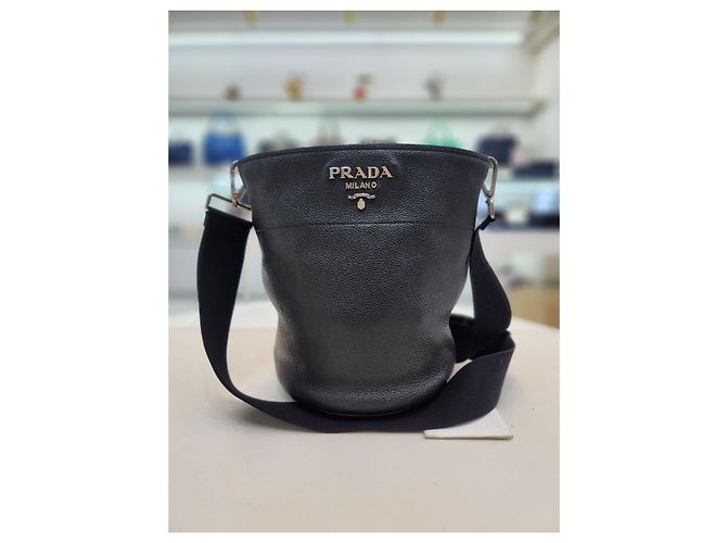 Prada Vitello Phoenix Small Bucket Shoulder Bag Black - view 10
