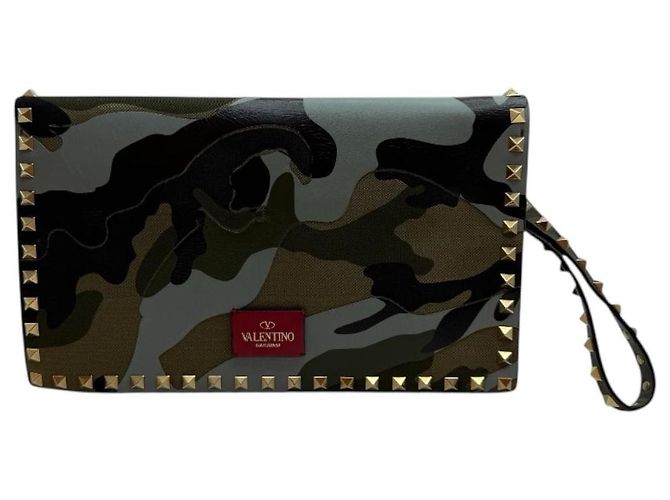 Valentino Clutch Camouflage in Tela Napa Rockstud Marrone - vista 2