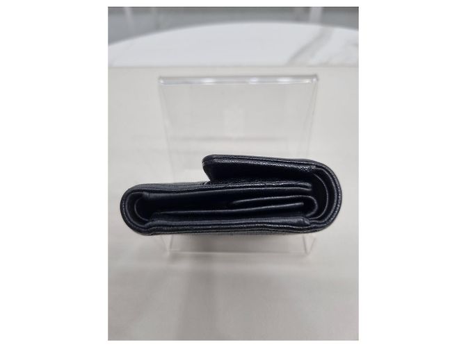 Chanel Serie de Carteras con Solapa Boy Caviar Negro - vista 14