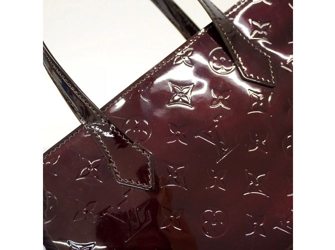 Borsa Tote Vernis Wilshire PM di Louis Vuitton Bordò - vista 10