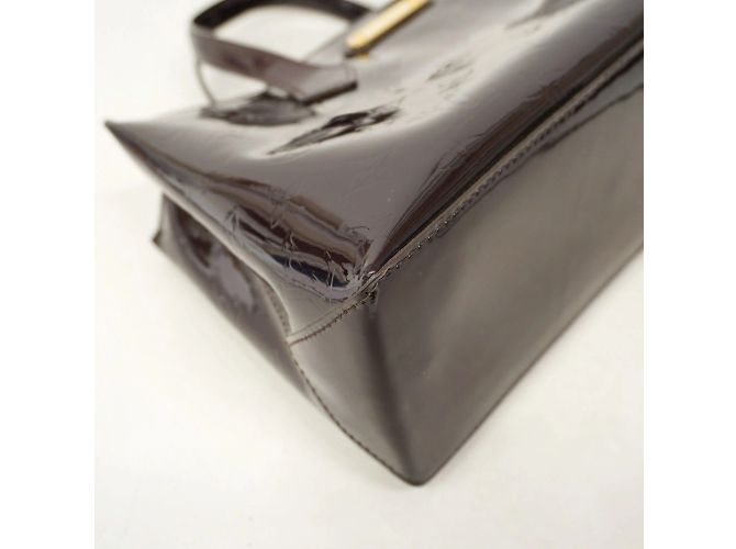 Borsa Tote Vernis Wilshire PM di Louis Vuitton Bordò - vista 8