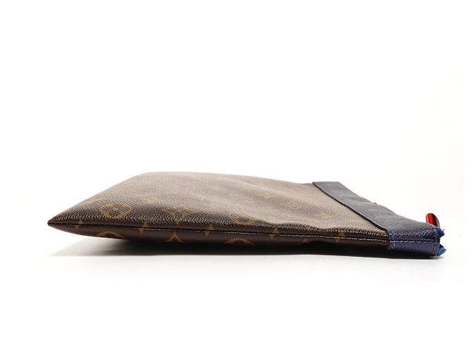 Bolso Clutch Apollo Monogram Pacific Louis Vuitton M63048 Castaño - vista 4