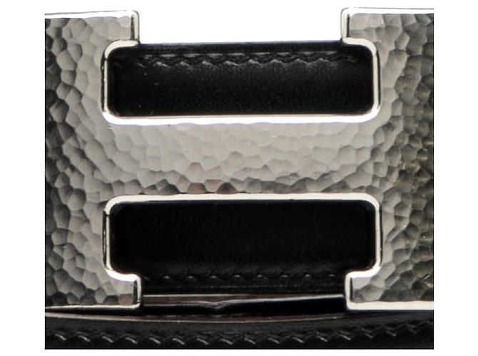 Cintura reversibile Hermès Constance H Martelee in Swift nero e Togo - vista 4