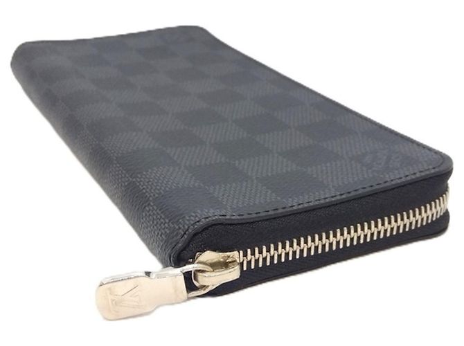 Louis Vuitton Zippy Wallet in Damier Graphite Black Damier ebene - view 3