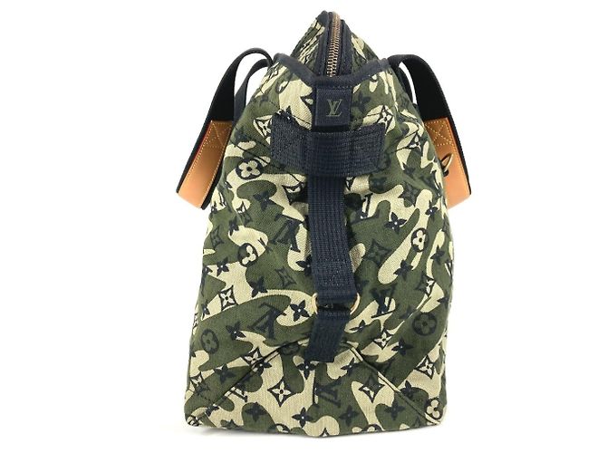 Borsa Tray Camouflage Monogram Louis Vuitton Nero Verde - vista 3