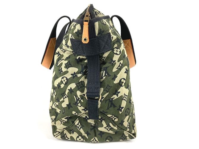 Borsa Tray Camouflage Monogram Louis Vuitton Nero Verde - vista 4