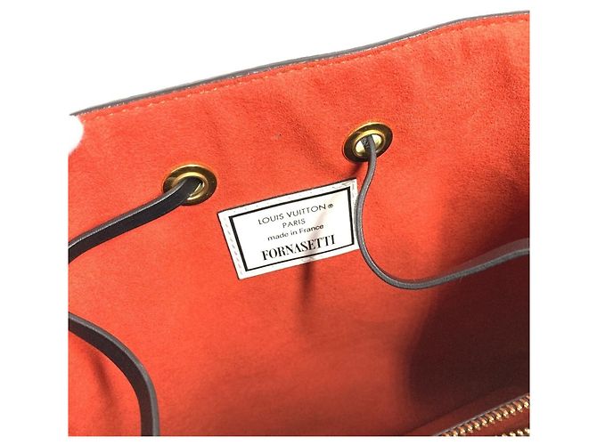 Borsa a spalla a secchiello NeoNoe MM Monogram Cameo di Louis Vuitton Marrone Multicolore - vista 10