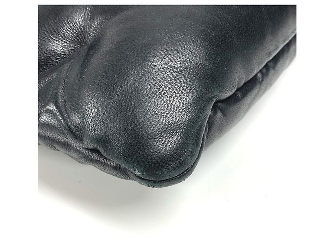 Bolso Clutch de Cordero Louis Vuitton Negro - vista 6