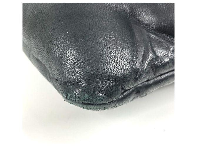 Bolso Clutch de Cordero Louis Vuitton Negro - vista 7
