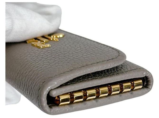 Prada 6-Key Key Case in Grayish Leather Grey - view 10