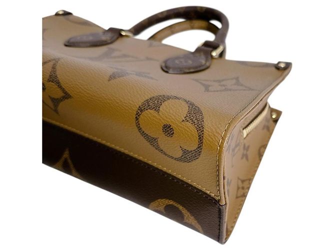 Borsa tote Monogram On the Go di Louis Vuitton Marrone - vista 8