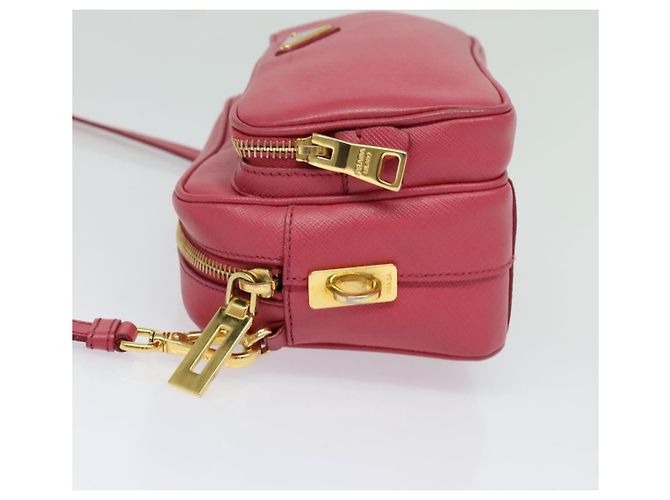 Borsa a tracolla con tasca frontale in pelle Saffiano piccola di Prada Rosa - vista 3