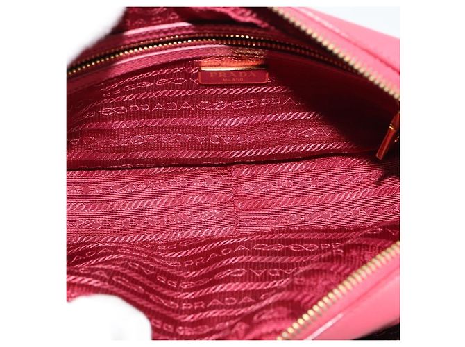 Borsa a tracolla con tasca frontale in pelle Saffiano piccola di Prada Rosa - vista 5