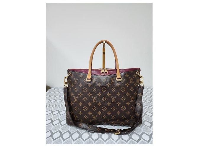 LOUIS VUITTON Borsa Pallas in Tela Monogram Marrone - vista 14