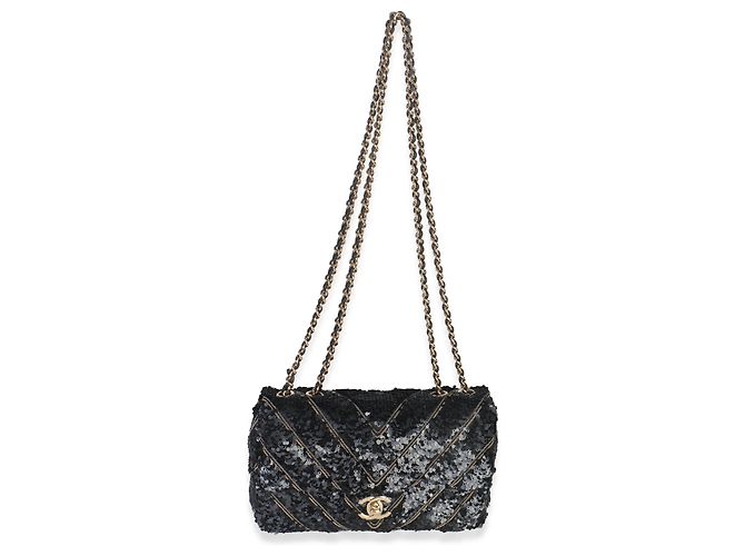 Timeless Chanel Mini Single Flap Bag aus schwarzer Seide mit Pailletten und Chevron-Kette - Ansicht 5