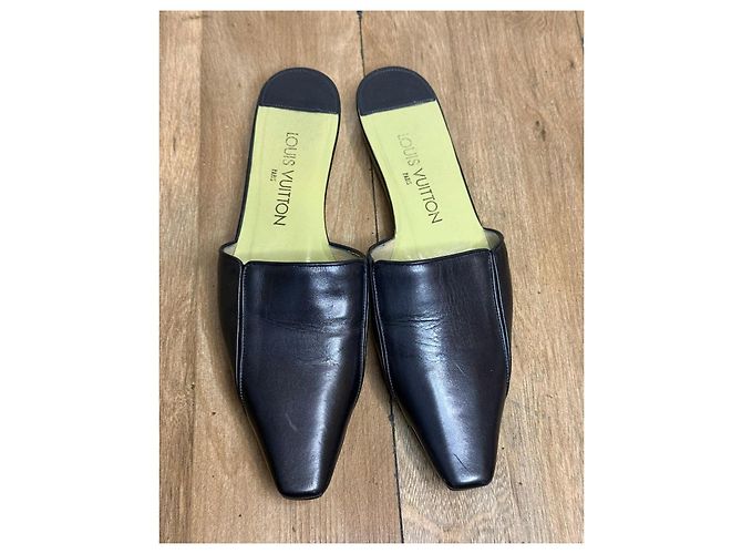 Mule Louis Vuitton in pelle nera Nero - vista 2