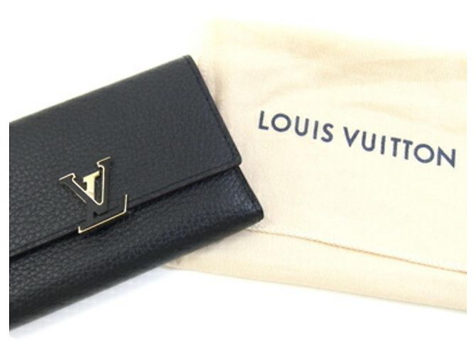 Billetera Compacta Tri-fold Capucines de Louis Vuitton Negro Rosa Multicolor - vista 10