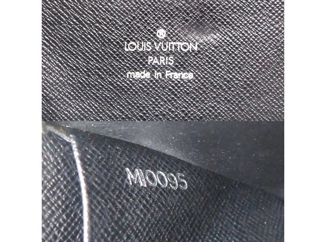 Organizer Louis Vuitton Taiga Leather Long Wallet Black - view 6