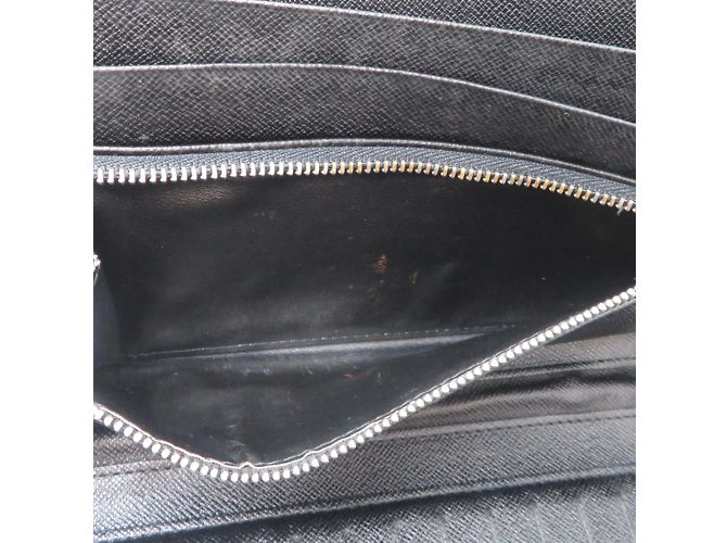 Organizer Louis Vuitton Taiga Leather Long Wallet Black - view 8