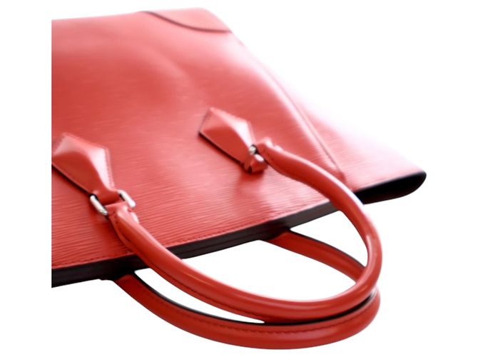 Louis Vuitton Rosso Epi Phenix MM - vista 12