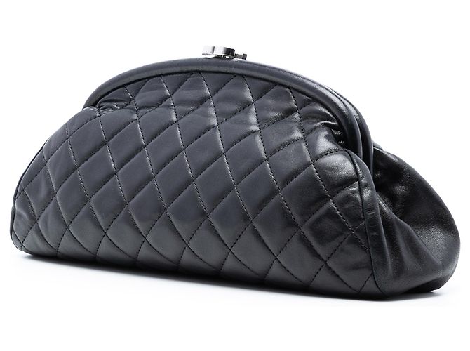 Clutch Chanel in pelle di agnello trapuntata nera Timeless Kisslock Nero - vista 2