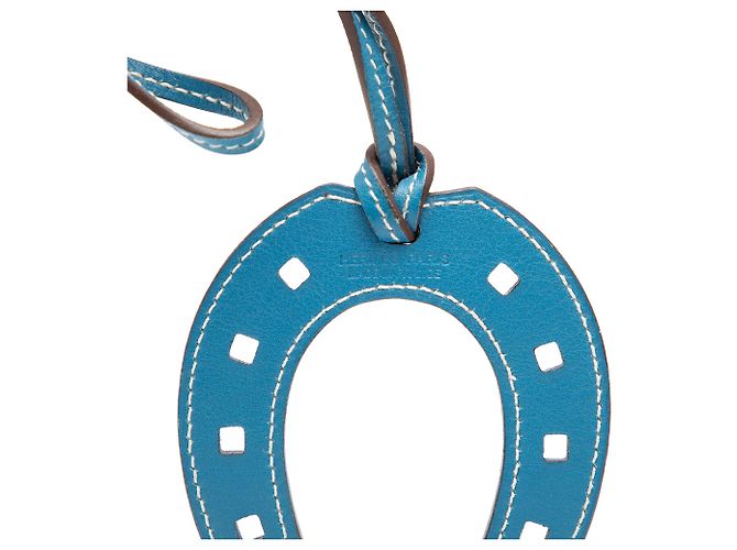 Charm per borsa Hermès Blue Swift Paddock Horseshoe - vista 3