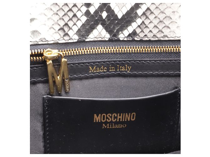 Bolsa de Ombro Moschino M-Logo em Couro de Bezerro Branco com Estampa de Python - vista 10