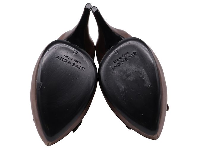 Pumps Givenchy in Pelle Marrone - vista 6