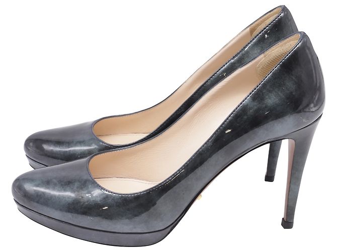 Pompes à plateforme en cuir verni noir avec imprimé fumée de Prada - vue 4