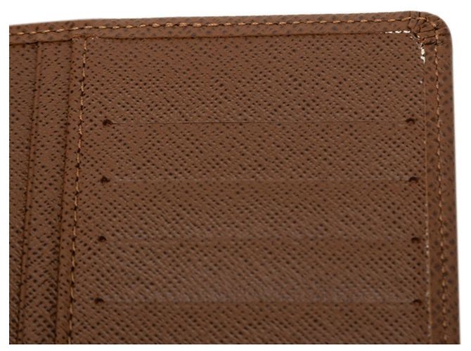 Cartera Larga Brazza en Taiga Louis Vuitton Castaño - vista 5