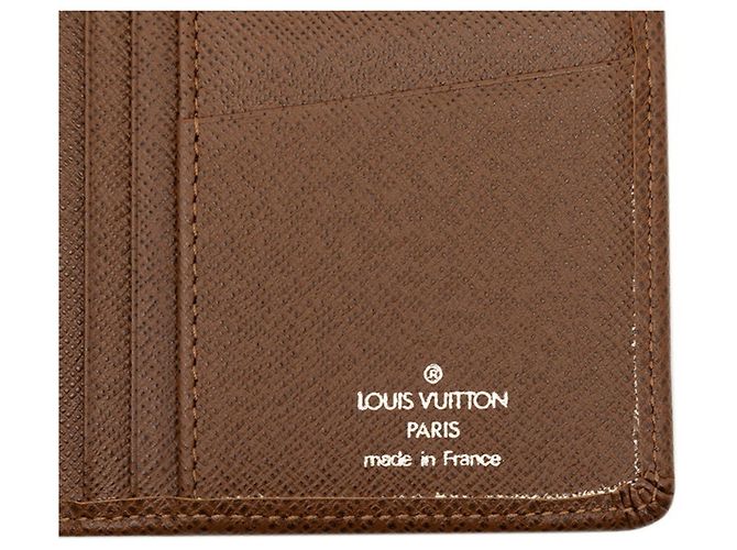 Cartera Larga Brazza en Taiga Louis Vuitton Castaño - vista 7