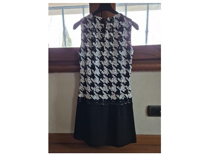 Kurzes Guess-Kleid mit Pailletten - Ansicht 3