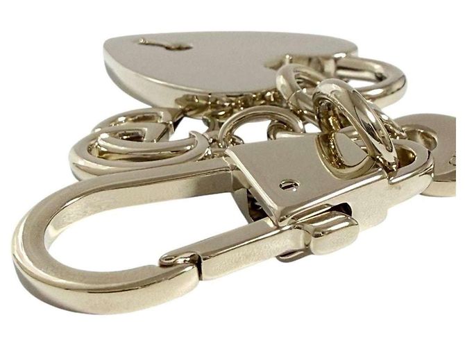 Portachiavi in metallo a forma di cuore per donne Gucci - vista 6