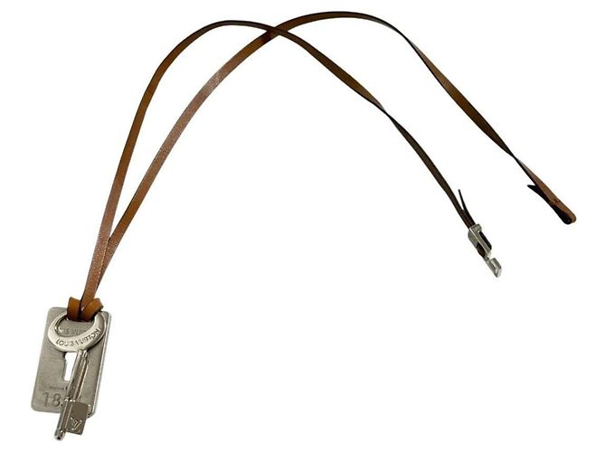 Collana pendente a forma di chiave da viaggio per uomo Louis Vuitton - vista 3