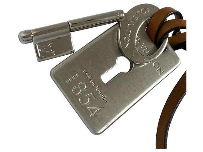Collana pendente a forma di chiave da viaggio per uomo Louis Vuitton - vista 4