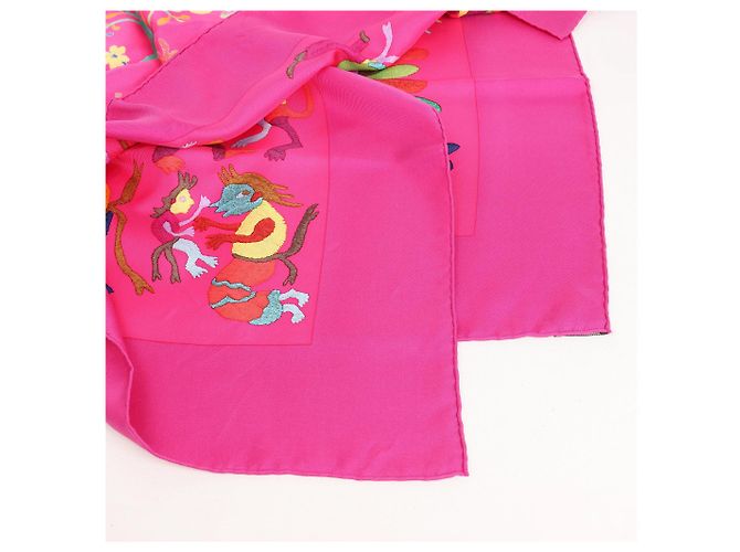 Pañuelo de seda Hermès Carré 90 "Din tini ya Zue An" en rosa - vista 2