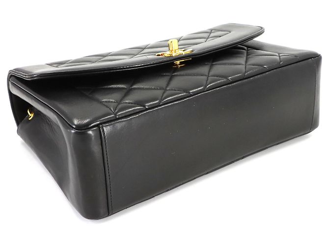 Borsa a spalla Chanel Diana Matelassé in agnello nero - vista 5