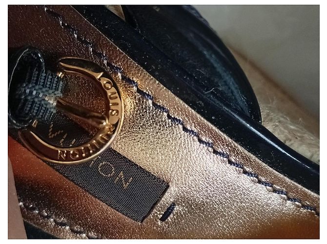 Zeppe Louis Vuitton in pelle blu navy - vista 3