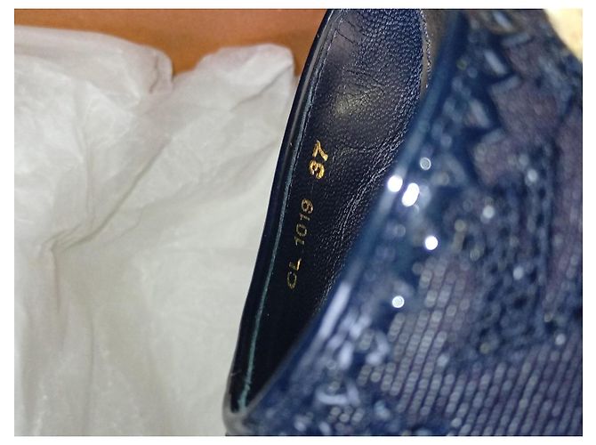 Zeppe Louis Vuitton in pelle blu navy - vista 5