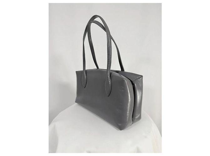 Autre Marque Graue Leder-Schultertasche - Ansicht 3